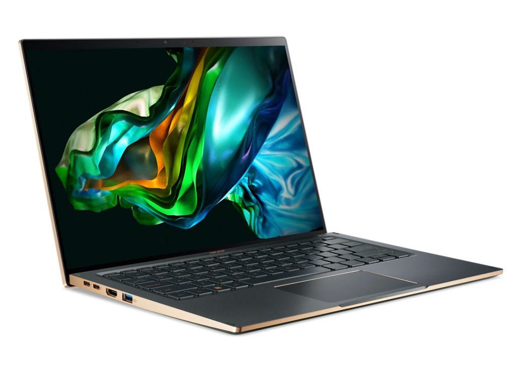 Acer Swift 14 SF14-71T press/photo (angled open view)