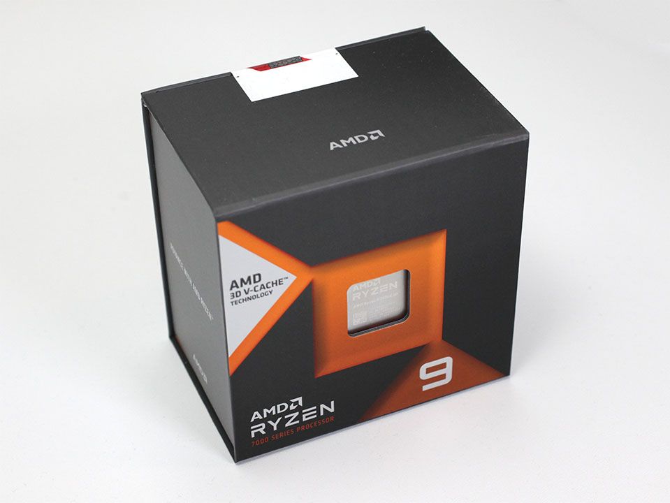 AMD Ryzen 9 7950X3D retail box (front)