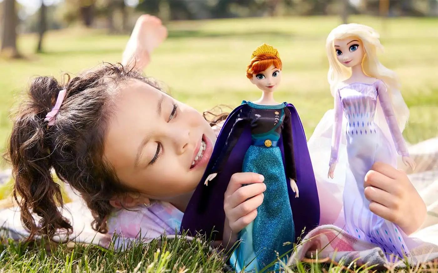 Disney Frozen Classic Anna Exclusive 11.5-Inch Doll [with Brush]