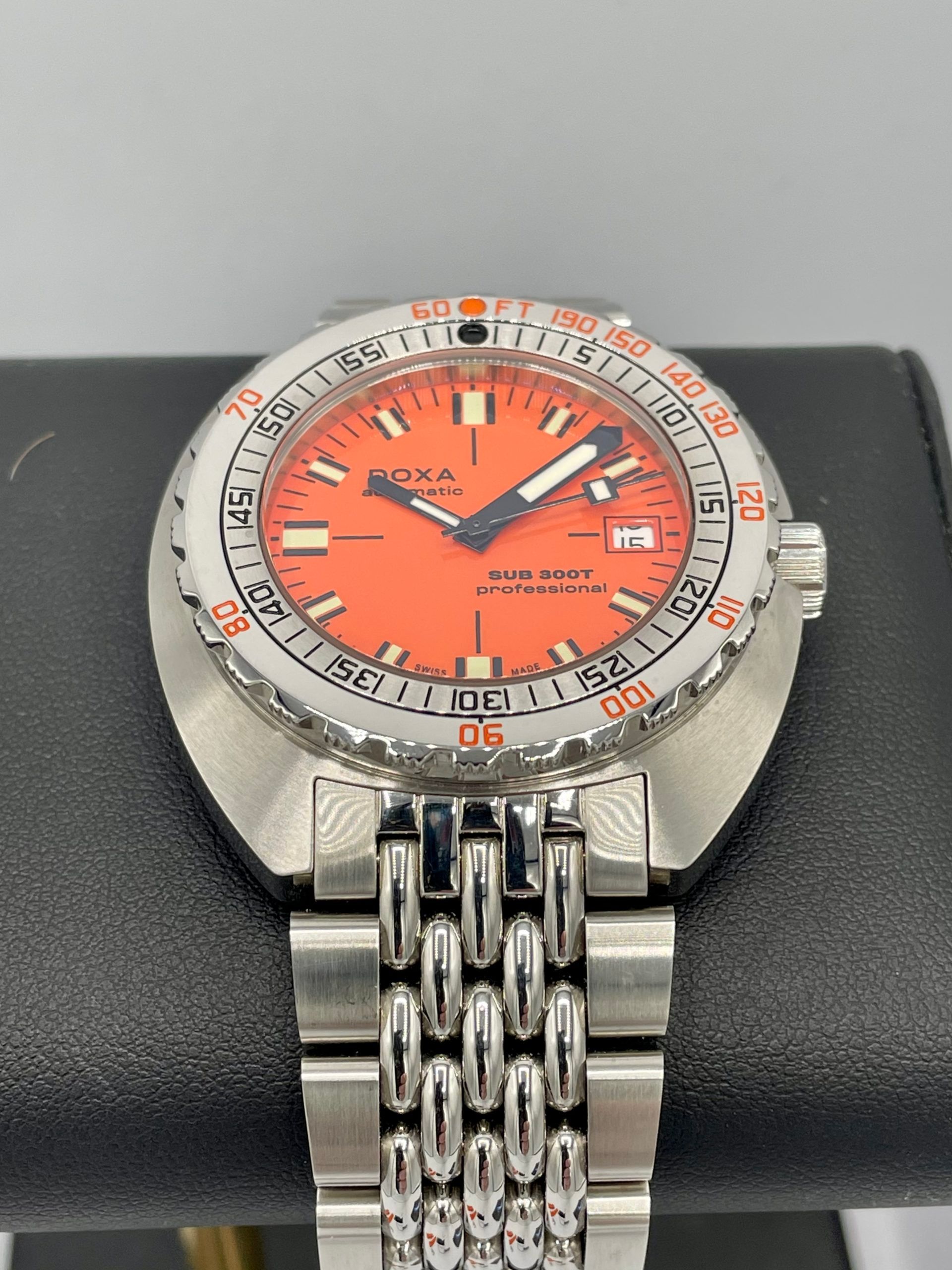 Doxa Sub 300t Professional Orange Dial 43mm Swiss Automatic 1200m Diver ...