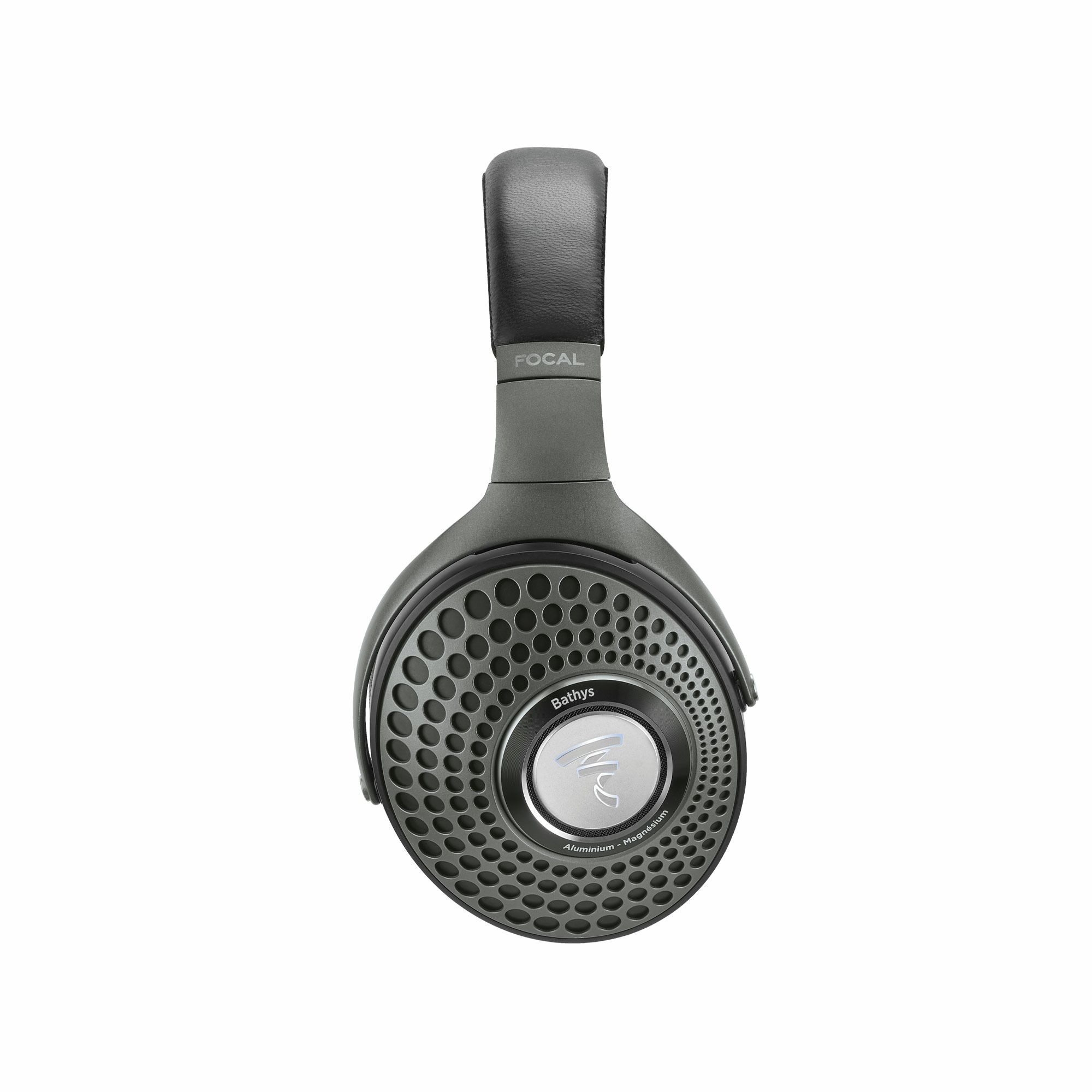 Bathys product hero (Deep Black)