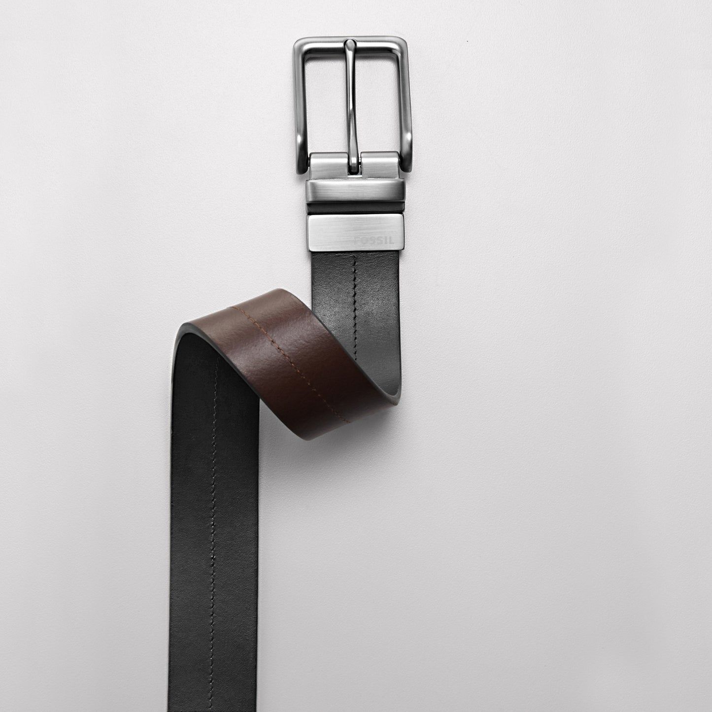 Fossil Brandon Reversible Belt Detail Shot