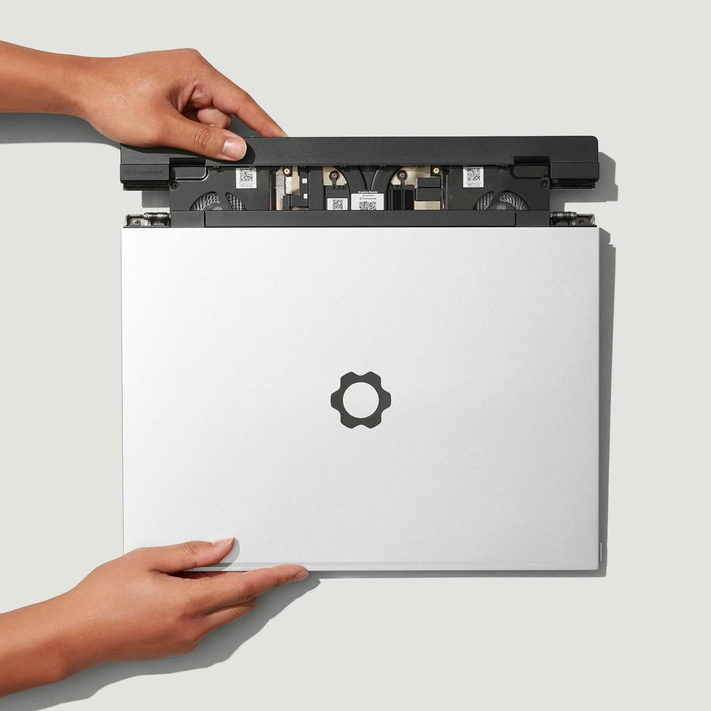 Framework Laptop 16 — Swappable GPU bay (official)