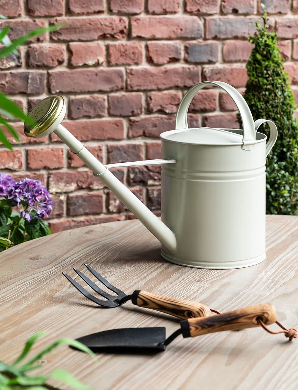 Classic Watering Can 10L - Steel, Clay | Garden Trading