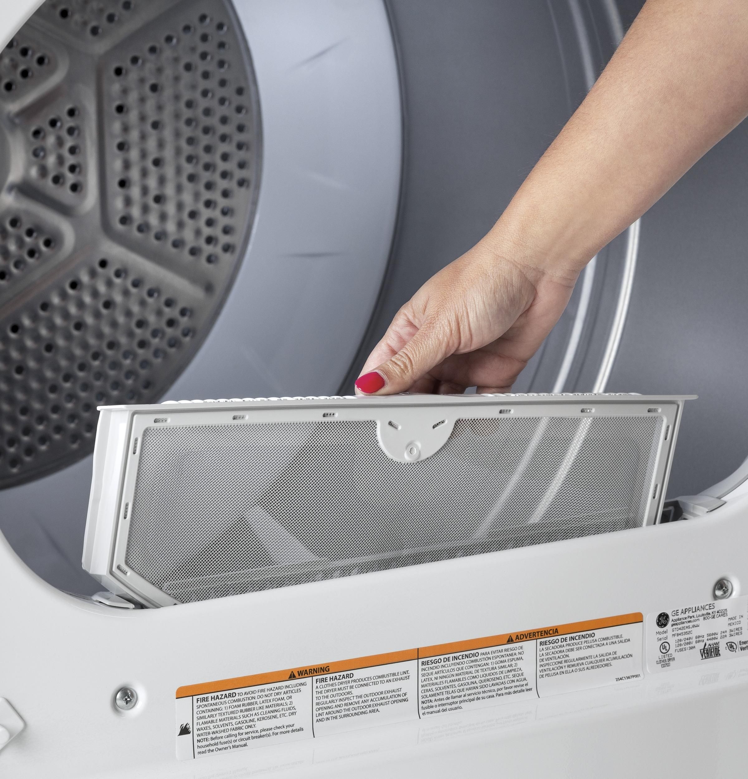 GE® 7.2 cu. ft. Capacity aluminized alloy drum Electric Dryer with Sensor  Dry