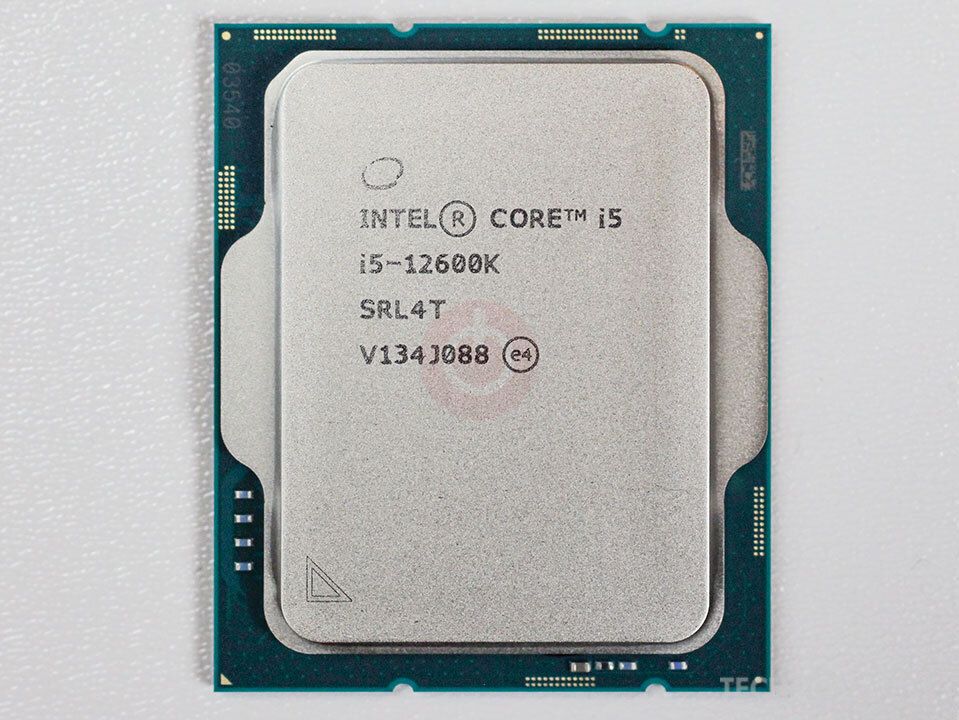 Intel Core i5-12600K chip (top/ihs view)