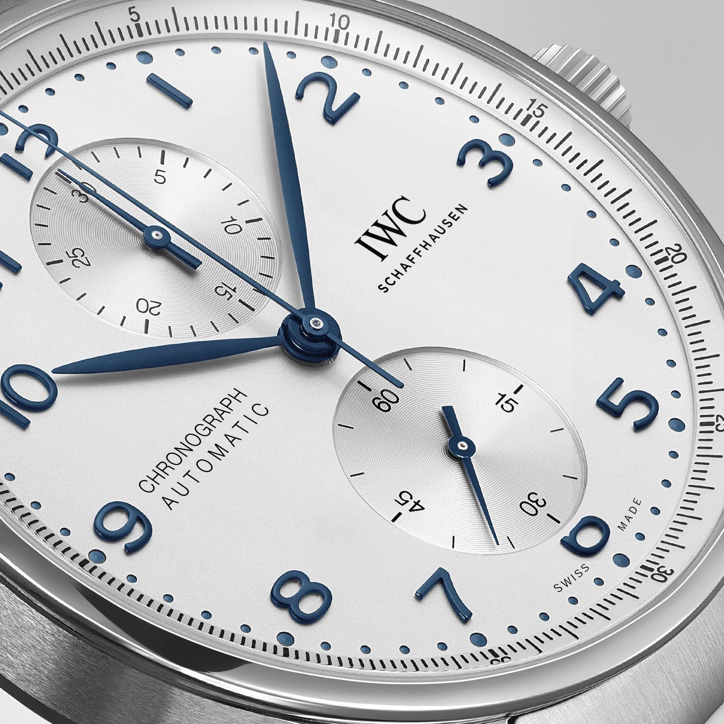 IWC PRESENTS NEW PORTUGIESER CHRONOGRAPH WITH STAINLESS STEEL BRACELET