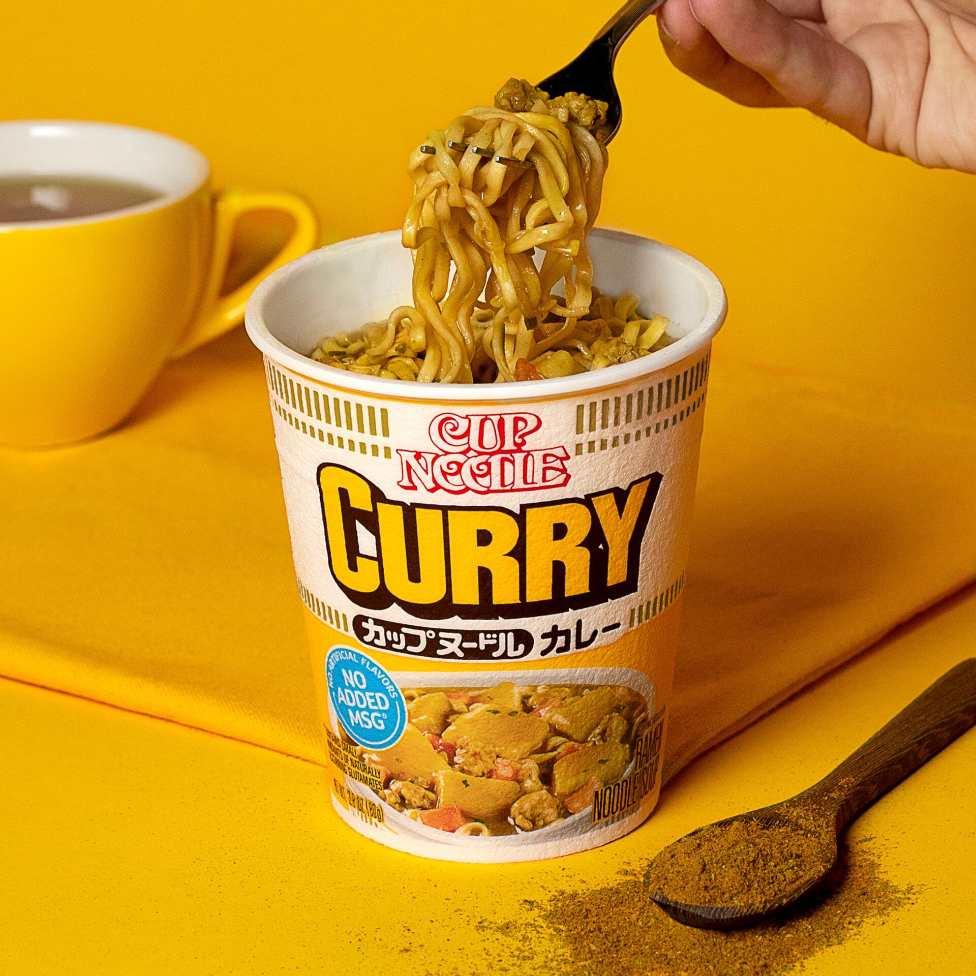 Cup Noodle Curry (front hero on white)