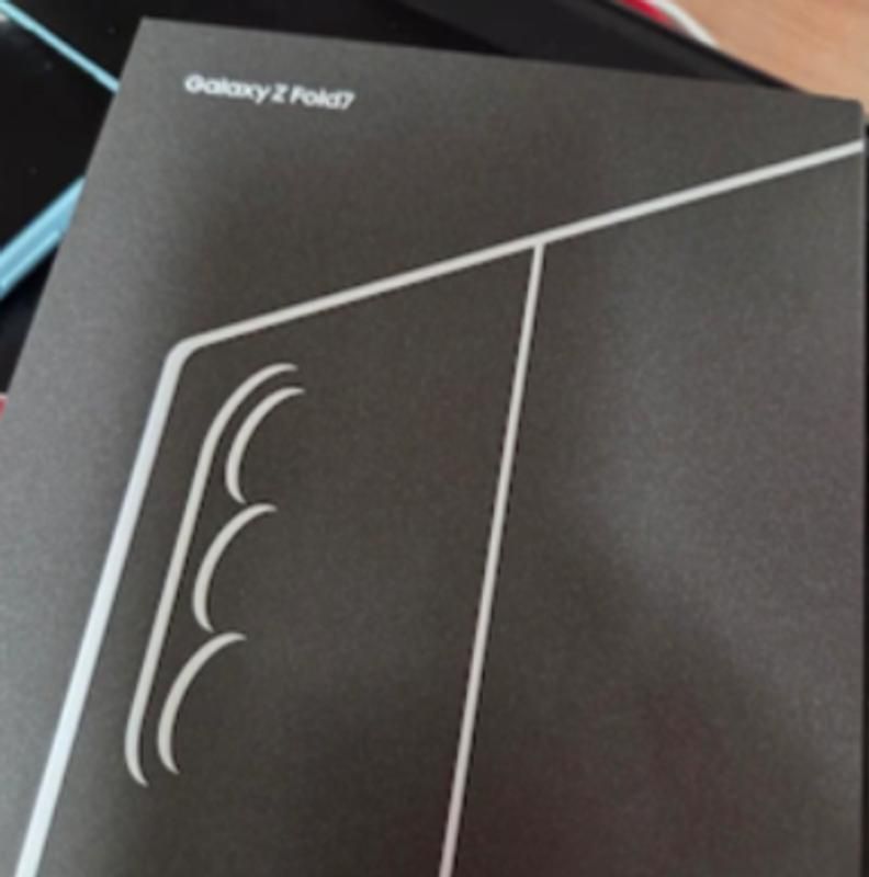 Samsung Galaxy Z Fold 7 view 3