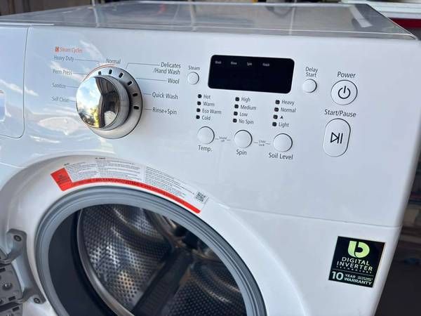 Samsung Front Load Washer WF36J4000AW/A2 – 3.6 cu ft– Fully Functional