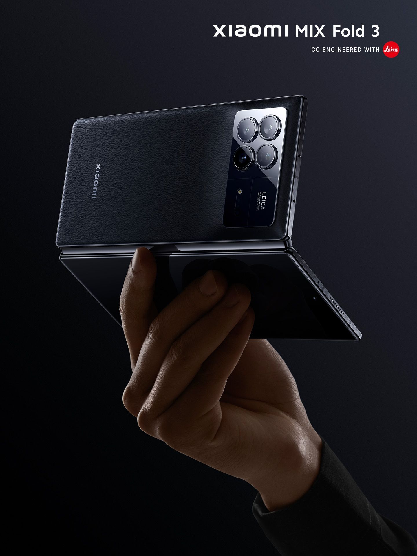 Xiaomi Mix Fold 3 press render (folded/unfolded)