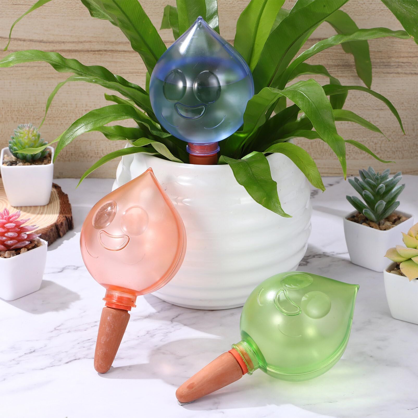 Amazon.com: Yardwe 3pcs Self-Watering Globes Plant Watering Bulbs for Use Automatic Devices for Potted Plants Easy to Use and Design : Patio, Lawn & Garden